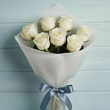 Букет 7 Белых роз Эдлесс Лав в Поселок имени Степана Разина