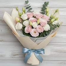 Букет цветов из:  Лизиантусы в Поселок имени Степана Разина