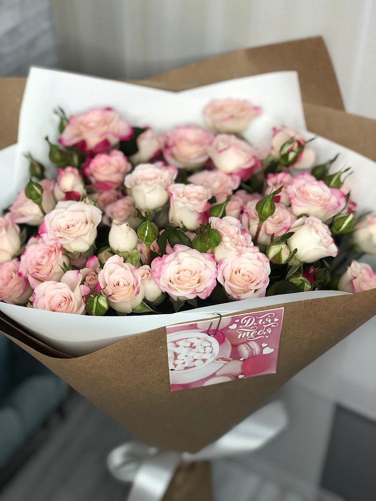 Букет цветов из: Розы в Поселок имени Степана Разина