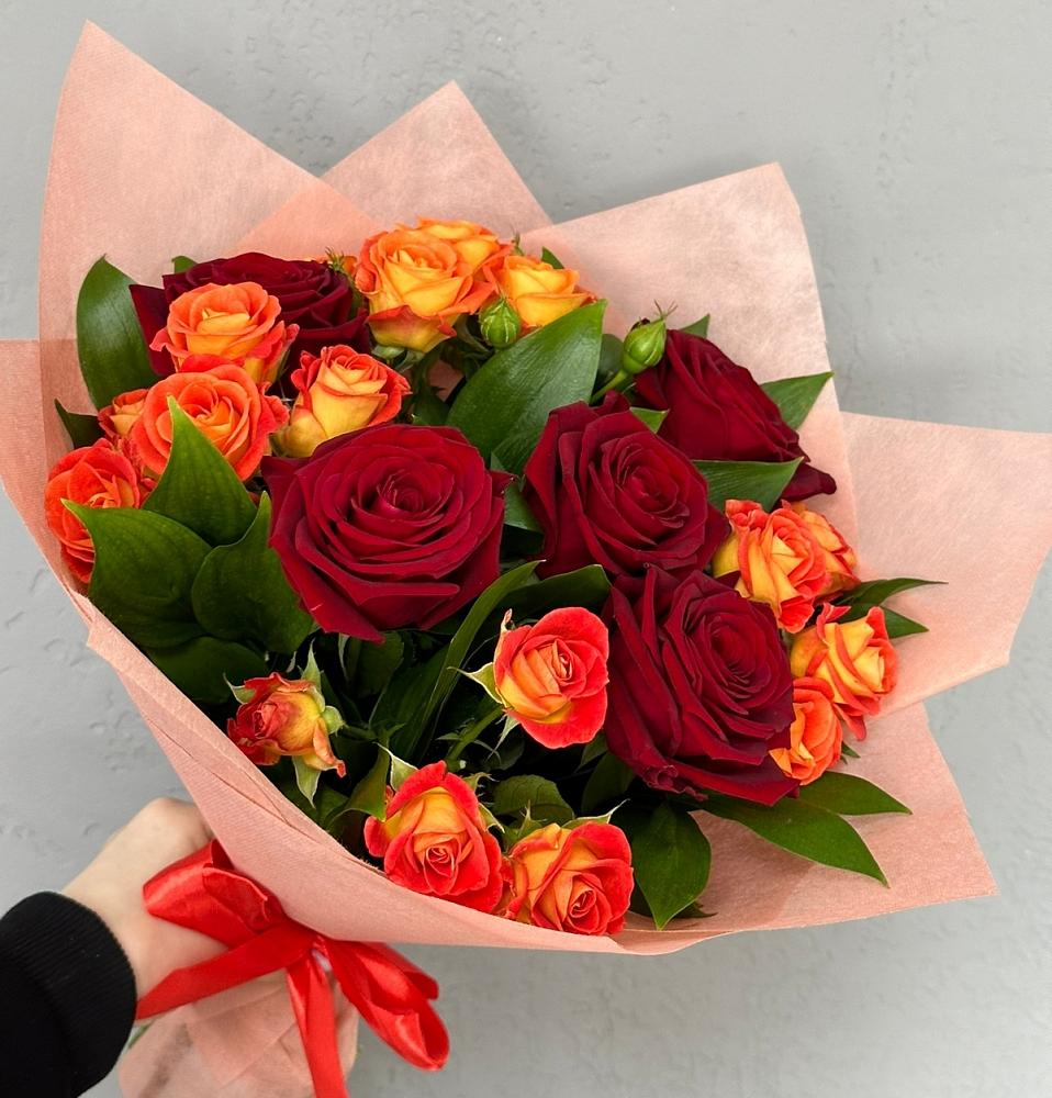 Букет Любовь и восторг в Поселок имени Степана Разина