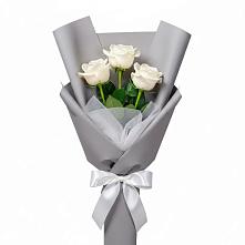 Букет 3 белые розы в Поселок имени Степана Разина