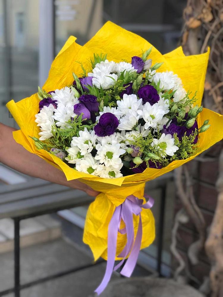 Букет цветов из: Ирисы, Хризантемы и Ромашки в Поселок имени Степана Разина