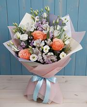 Букет цветов из:  Лизиантусы, Розы, Альстромерии и Гипсофила в Поселок имени Степана Разина