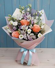 Букет цветов из:  Лизиантусы, Розы, Альстромерии и Гипсофила в Поселок имени Степана Разина