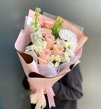 Букет цветов из:  Хризантемы и Розы в Поселок имени Степана Разина