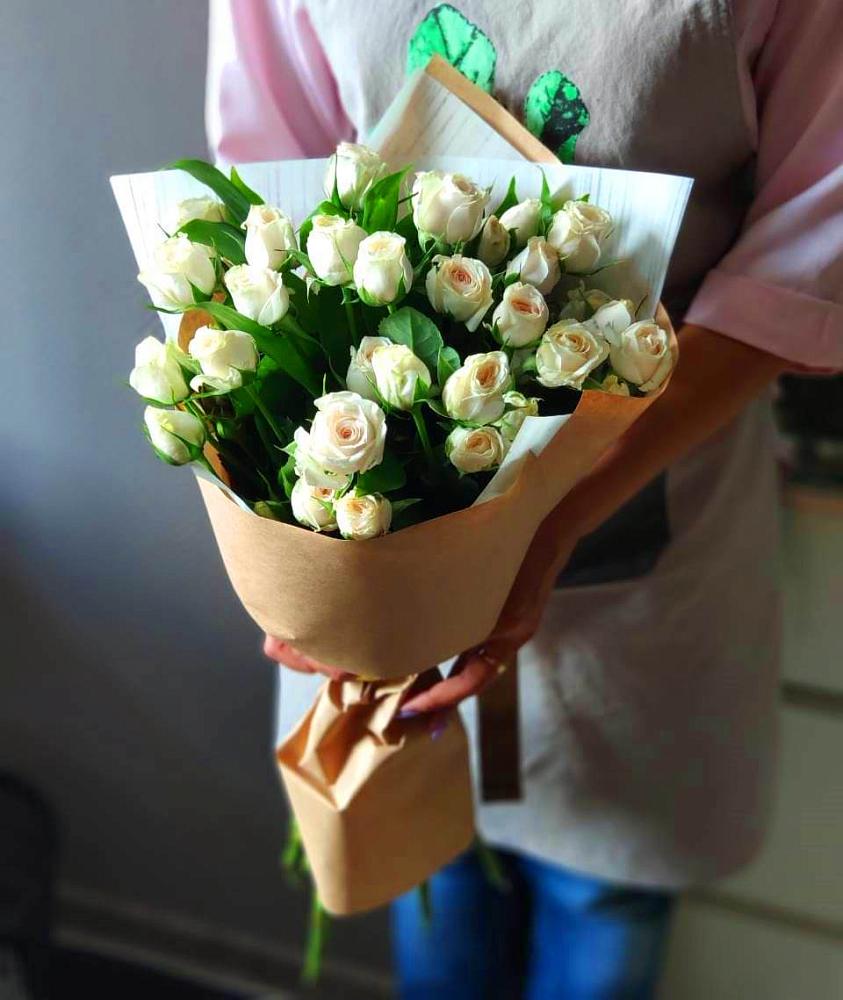 Букет цветов из: Розы в Поселок имени Степана Разина