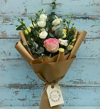 Букет цветов из:  Розы и Лизиантусы #REPLACE_PRED# Поселок имени Степана Разина