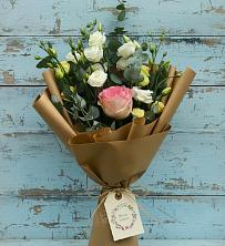 Букет цветов из:  Розы и Лизиантусы в Поселок имени Степана Разина