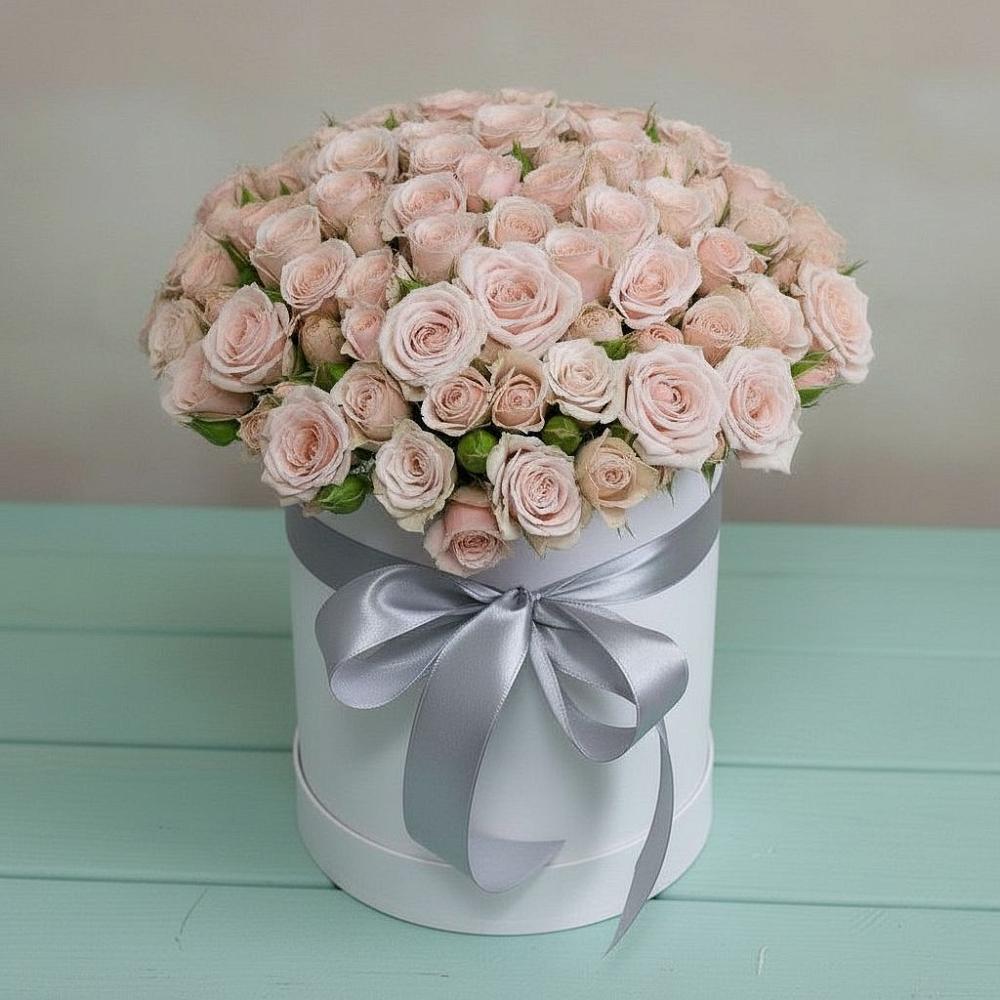 Цветочная композиция из Розы в шляпной коробке в Поселок имени Степана Разина